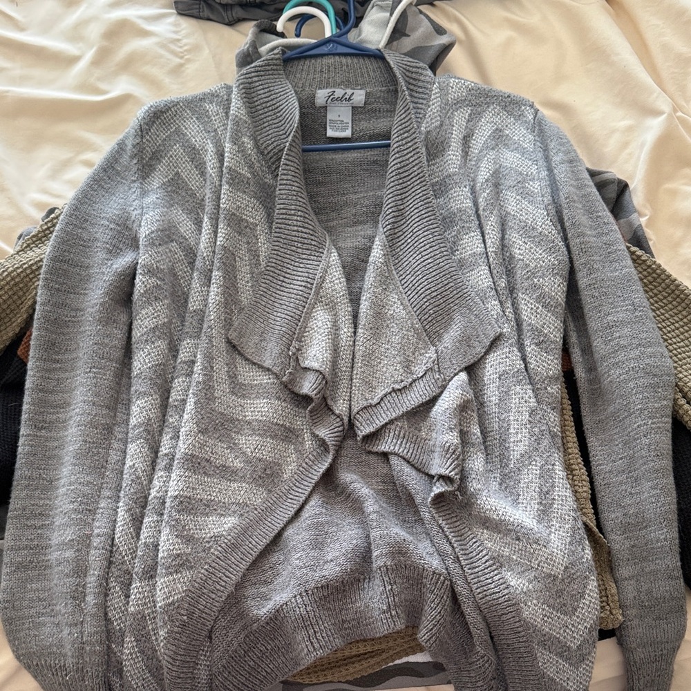 Cable & Gauge Light Gray Women's Cardigan